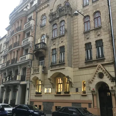 Lviv's Prospekt Shevchenka Апартаменти