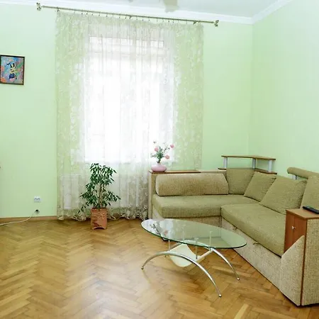 Lviv's Prospekt Shevchenka Апартаменти Львів