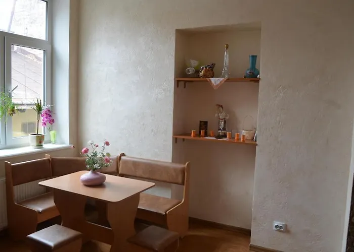 利沃夫舍甫琴科大道公寓酒店 * 利沃夫